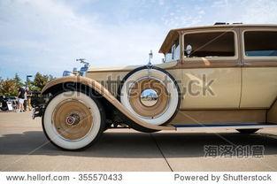 国产复古轿车视频,国产轿车魅力无限