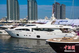 三亚游艇视频国产,国产奢华，碧海蓝天下的畅游体验