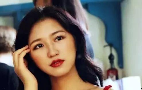 国产在线大胸女演员视频,惊艳无数网友